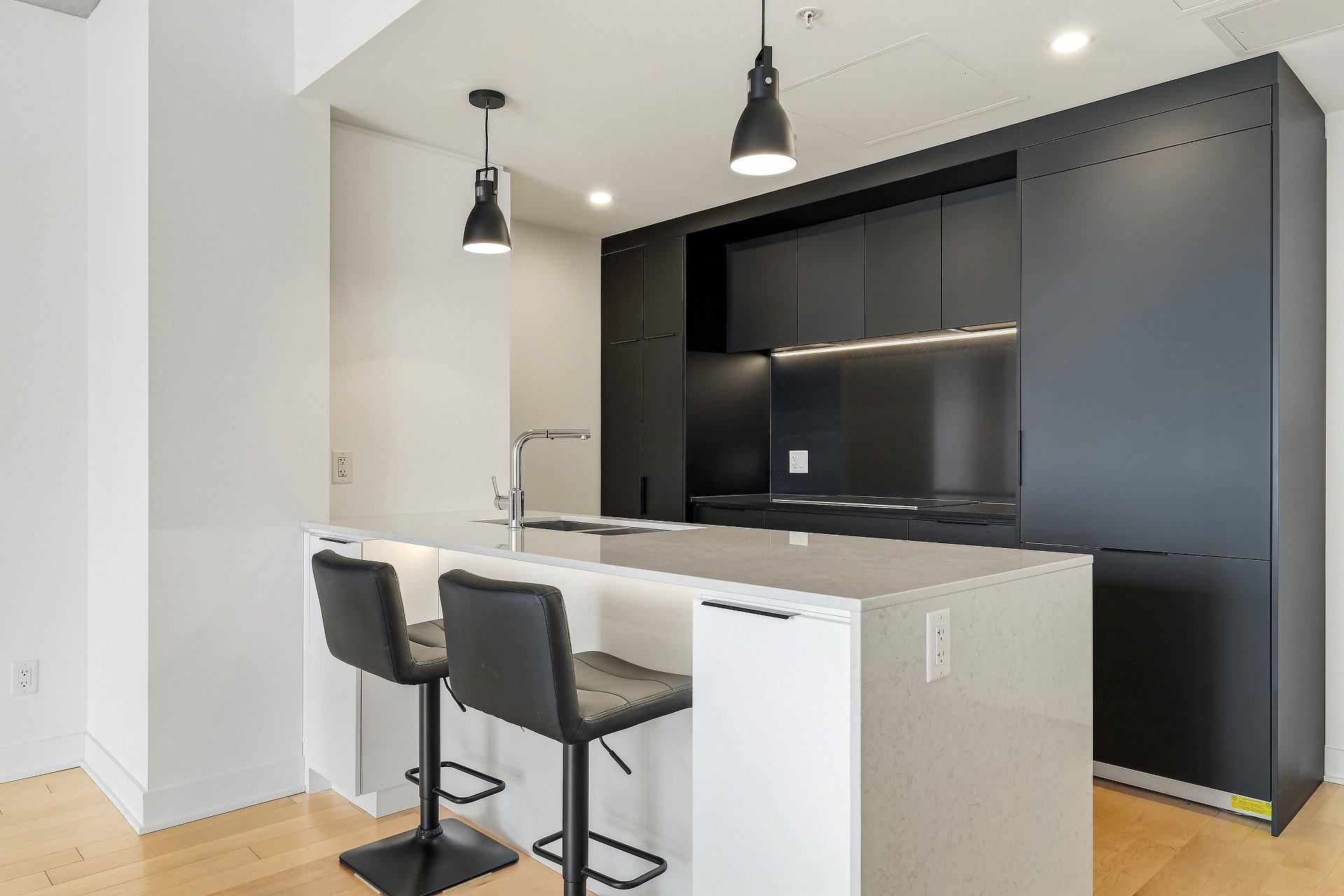 Photo - Kitchen