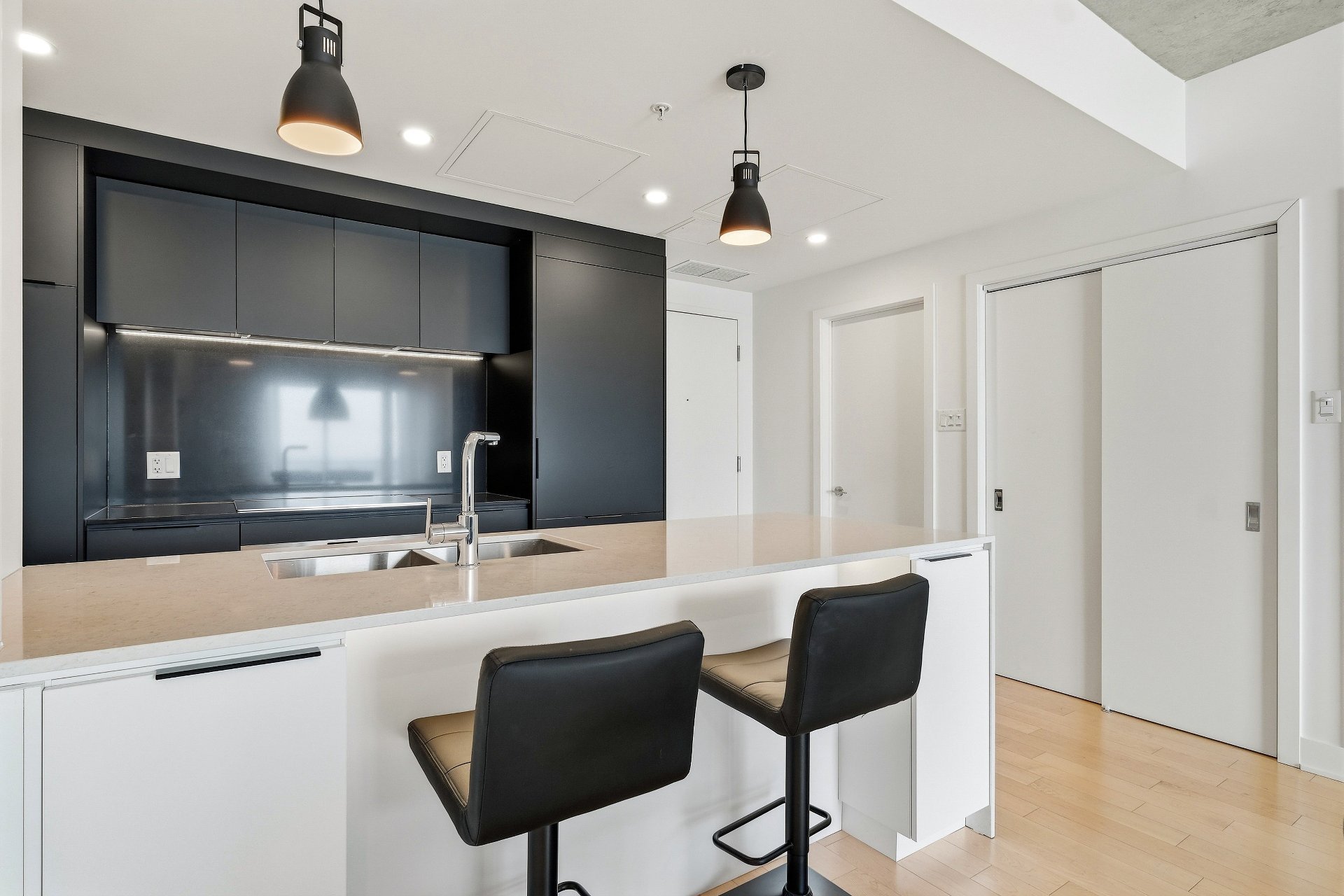 Photo - Kitchen