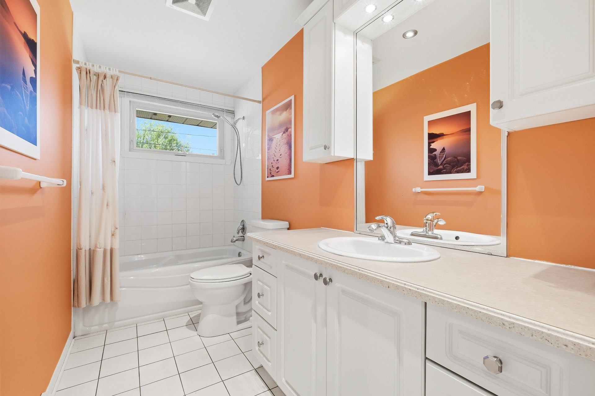 Photo - Bathroom