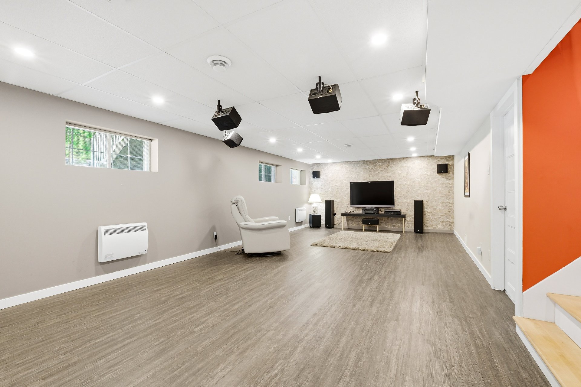 Photo - Family room