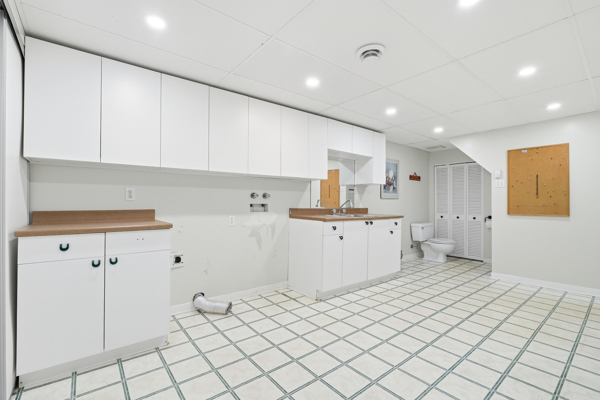 Photo - Washroom