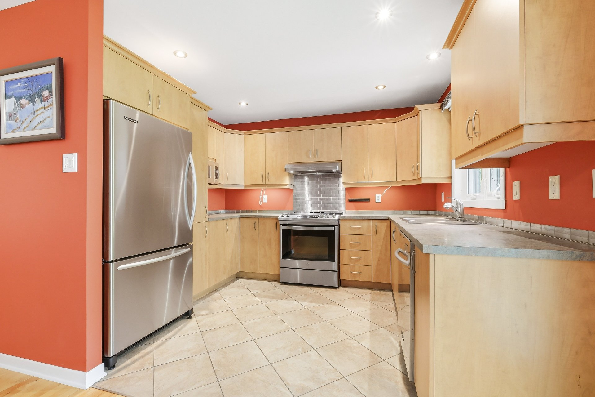 Photo - Kitchen