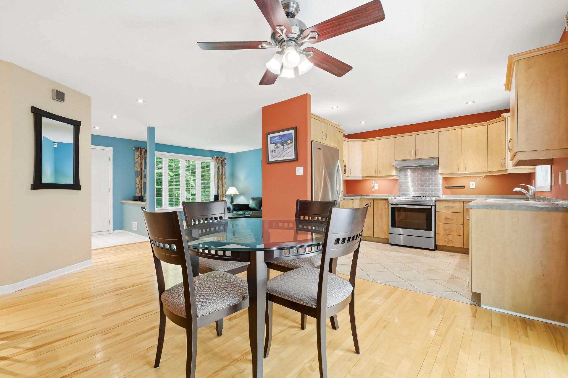 Photo - Dining room
