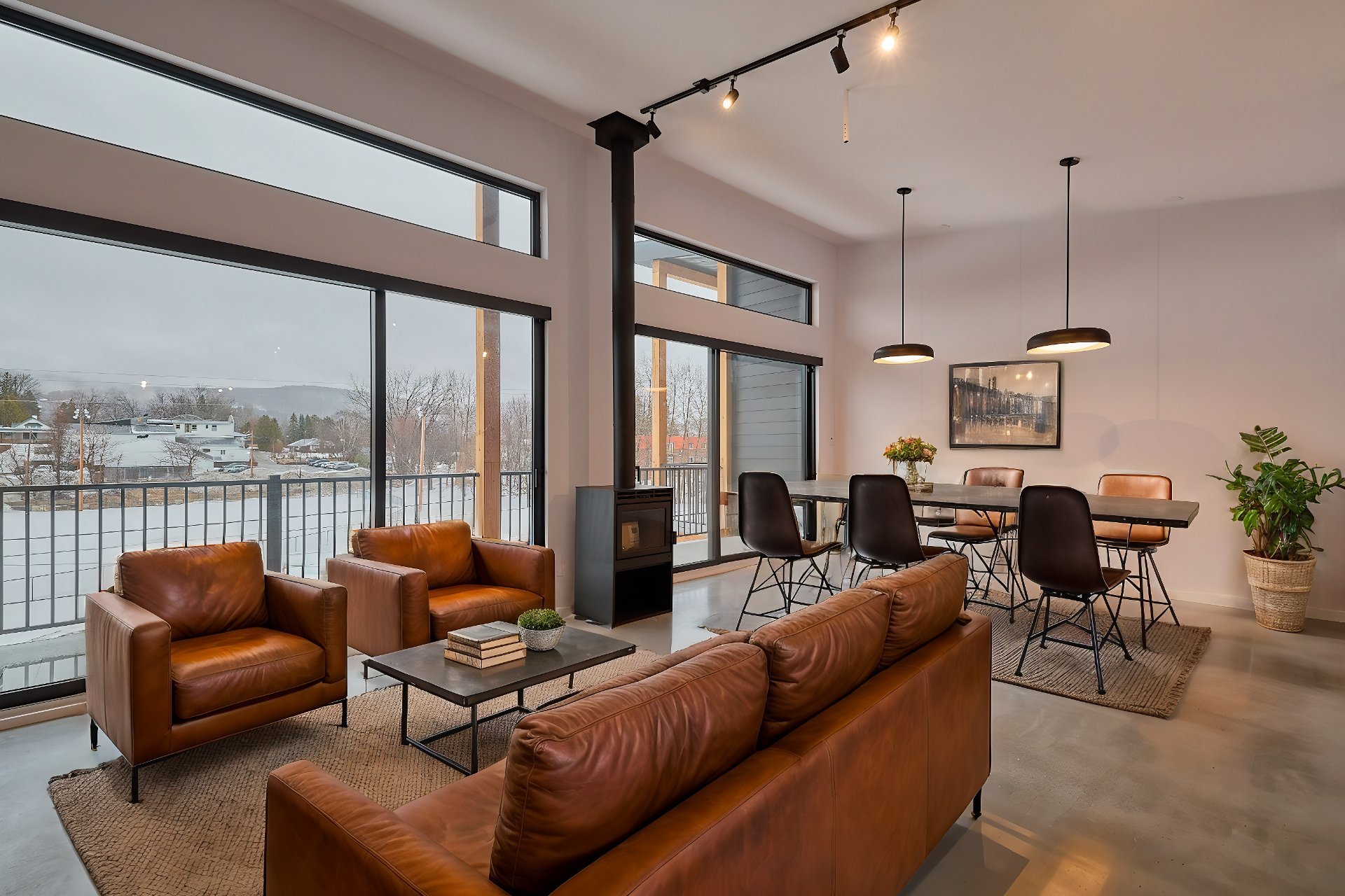 Photo - Overall View