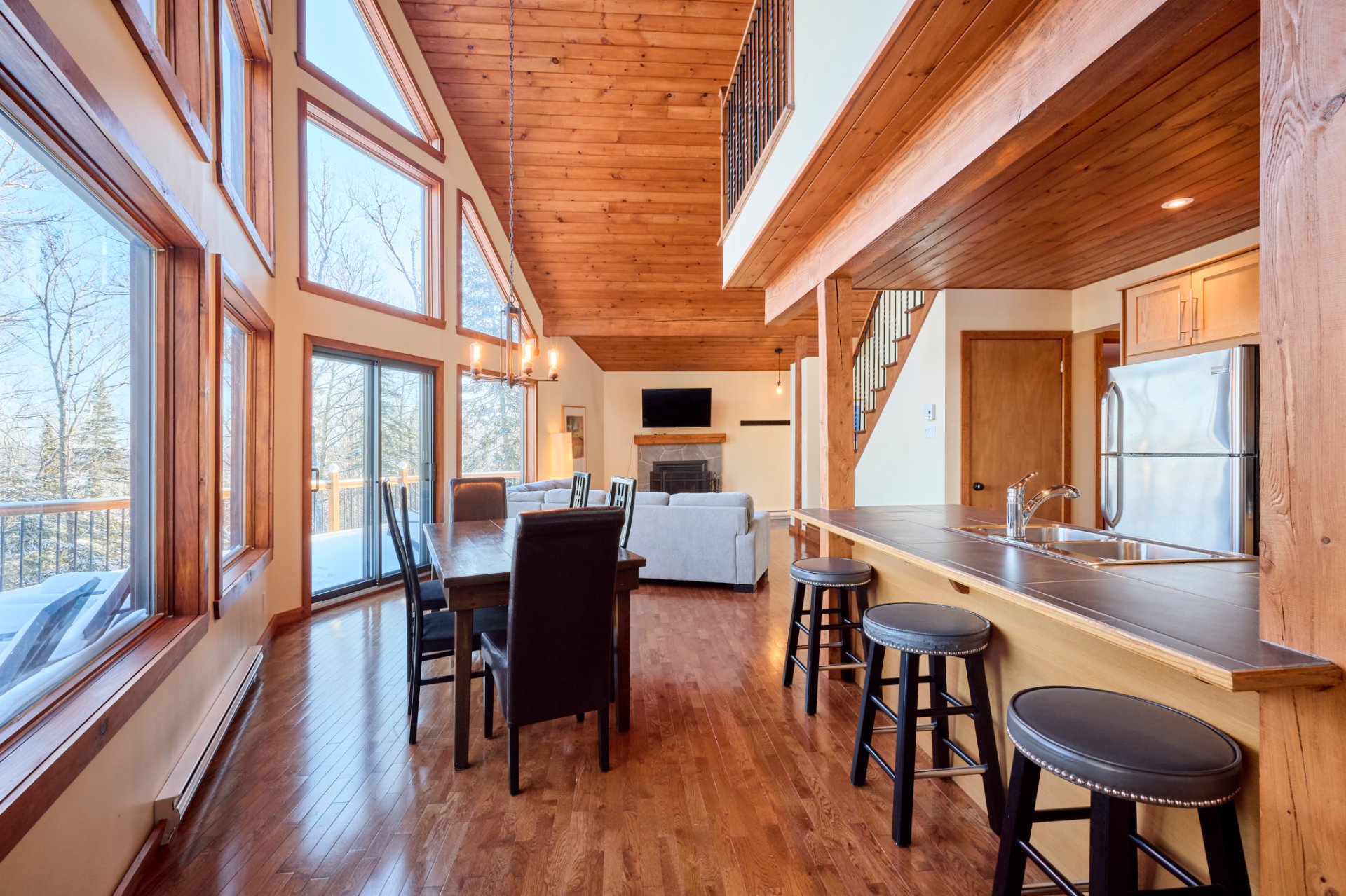 Photo - Overall View