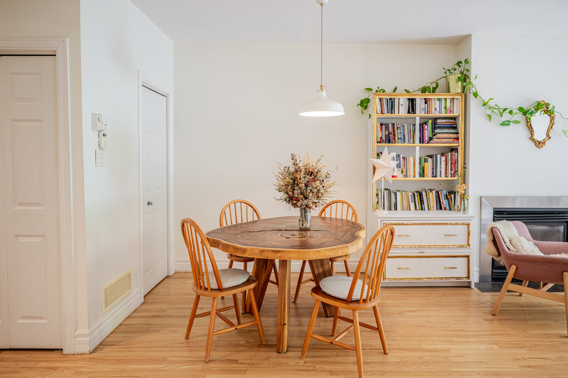 Photo - Dining room