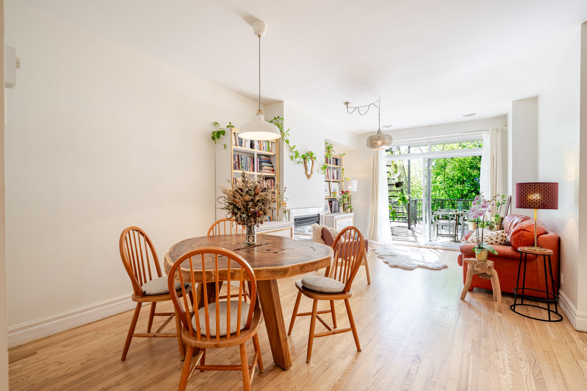 Photo - Dining room