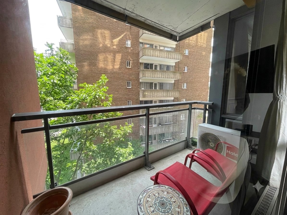 Photo - Balcon