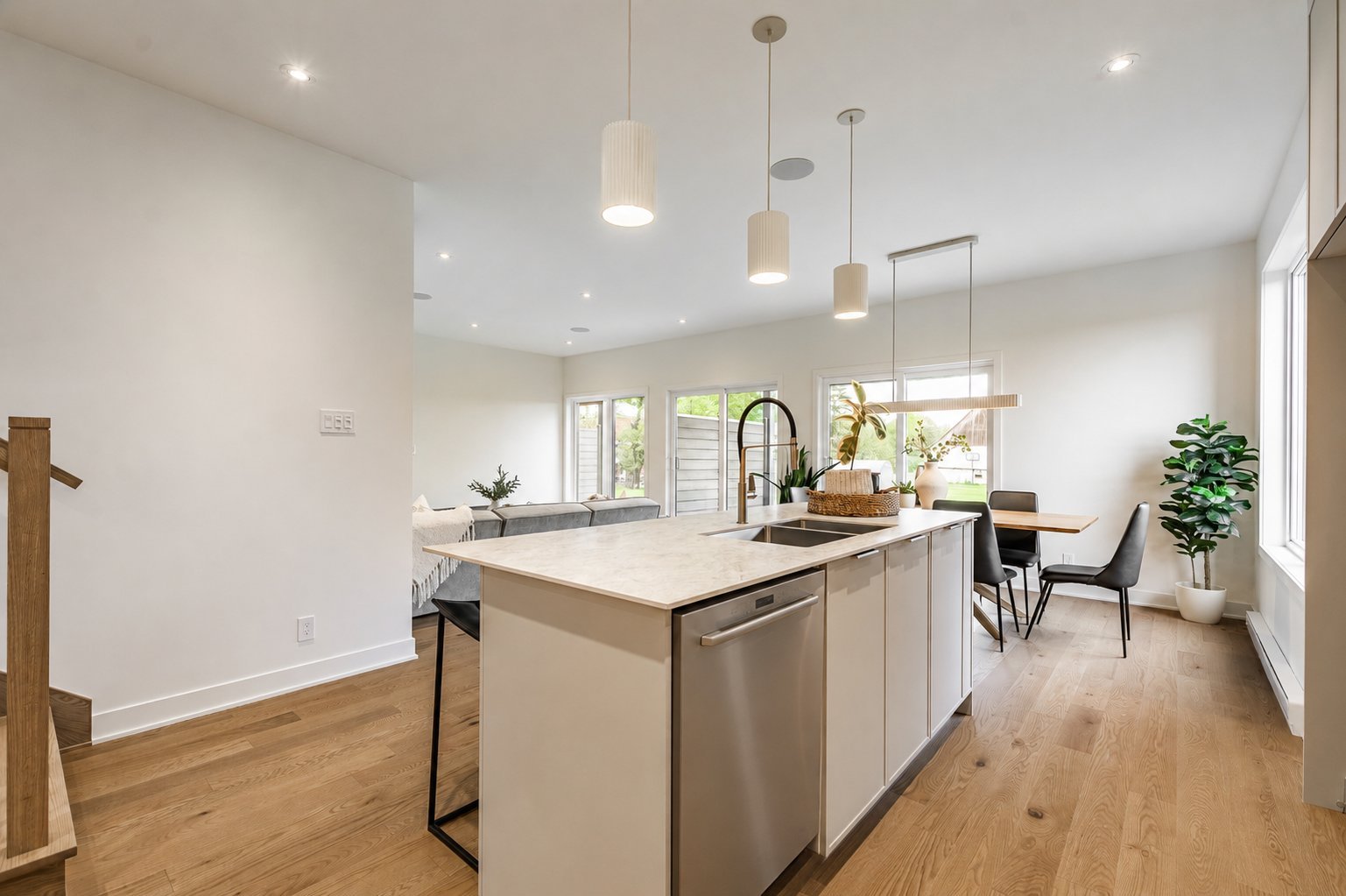 Photo - Kitchen