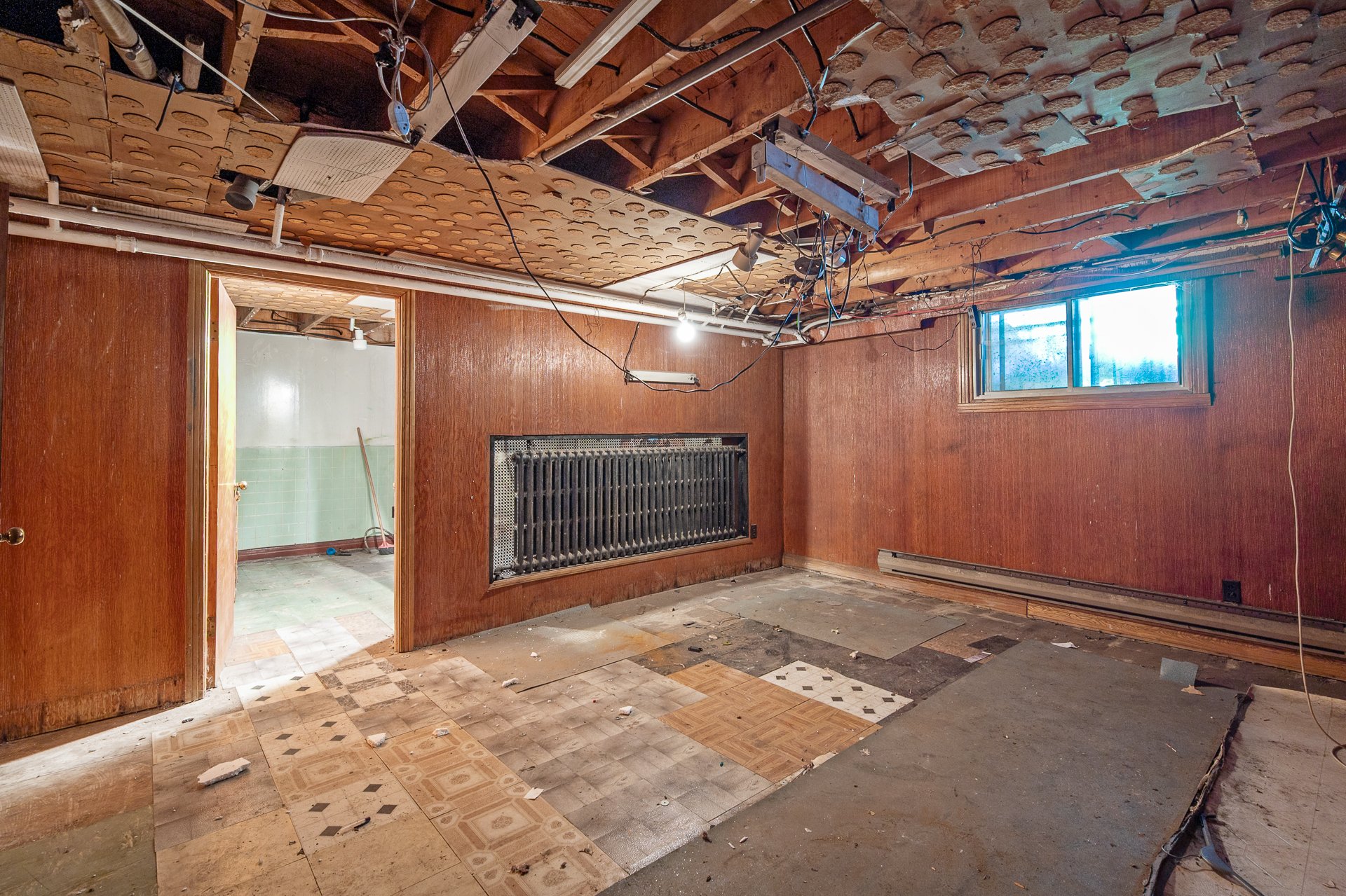 Photo - Basement