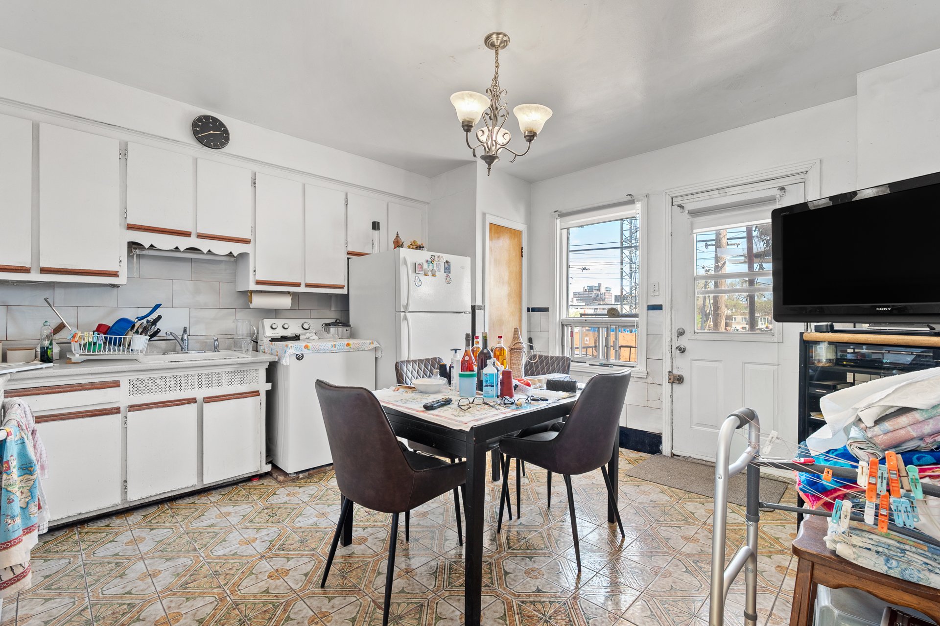 Photo - Kitchen