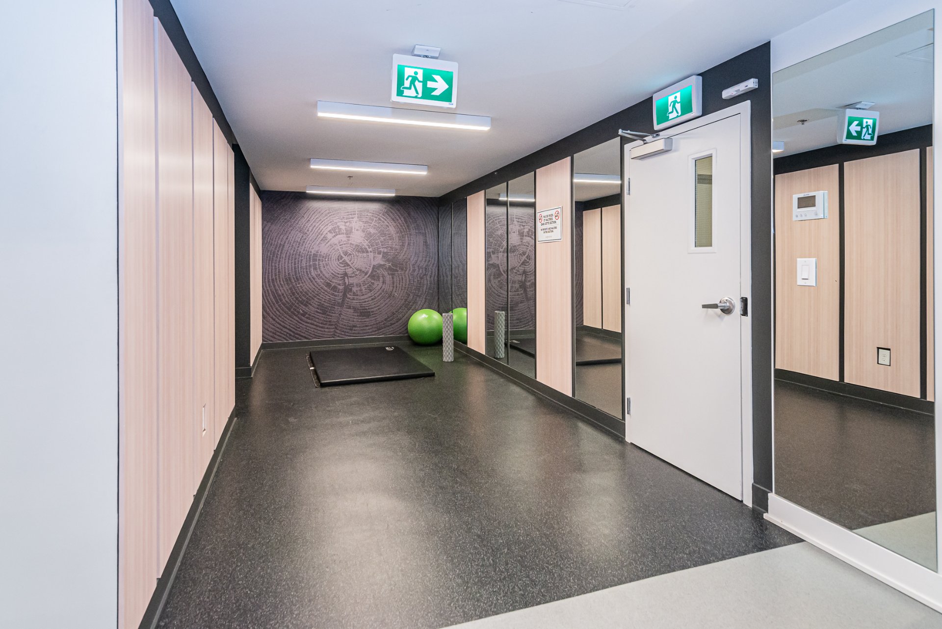 Photo - Exercise room