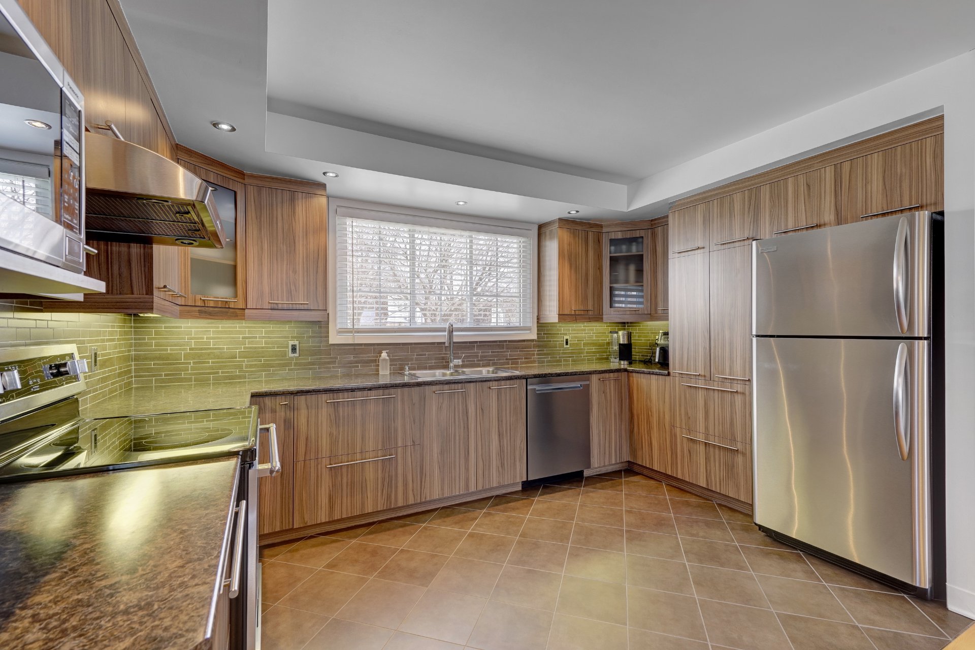 Photo - Kitchen