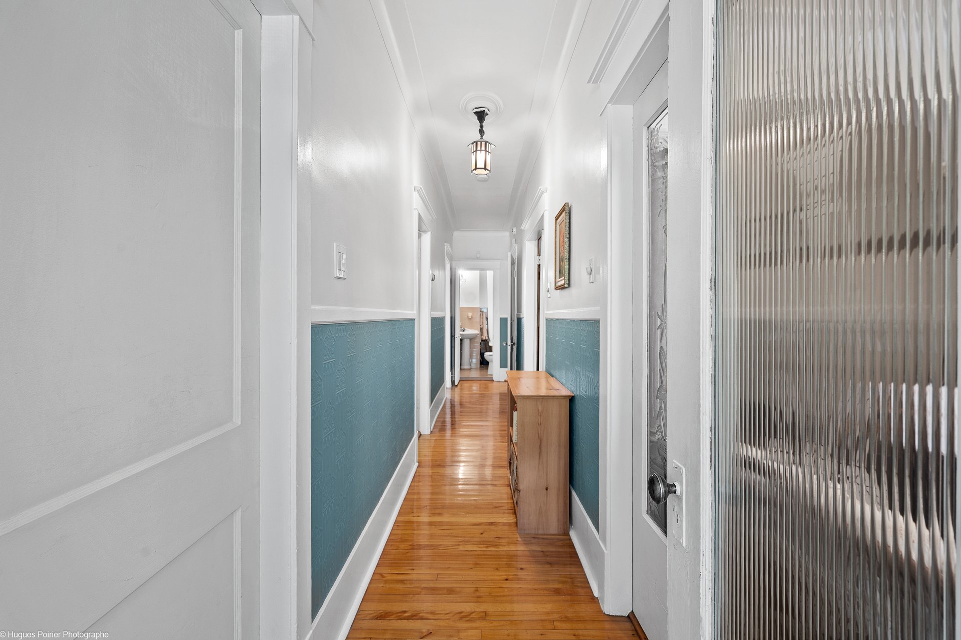 Photo - PASAGEWAY