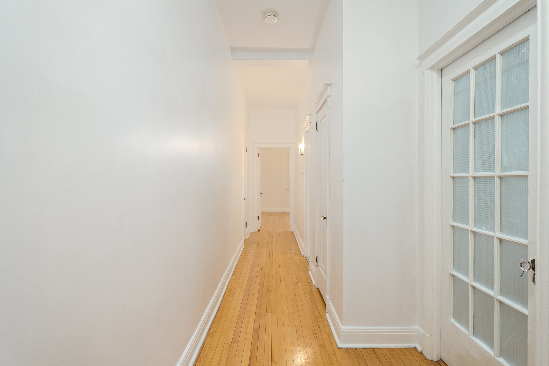 Photo - PASAGEWAY