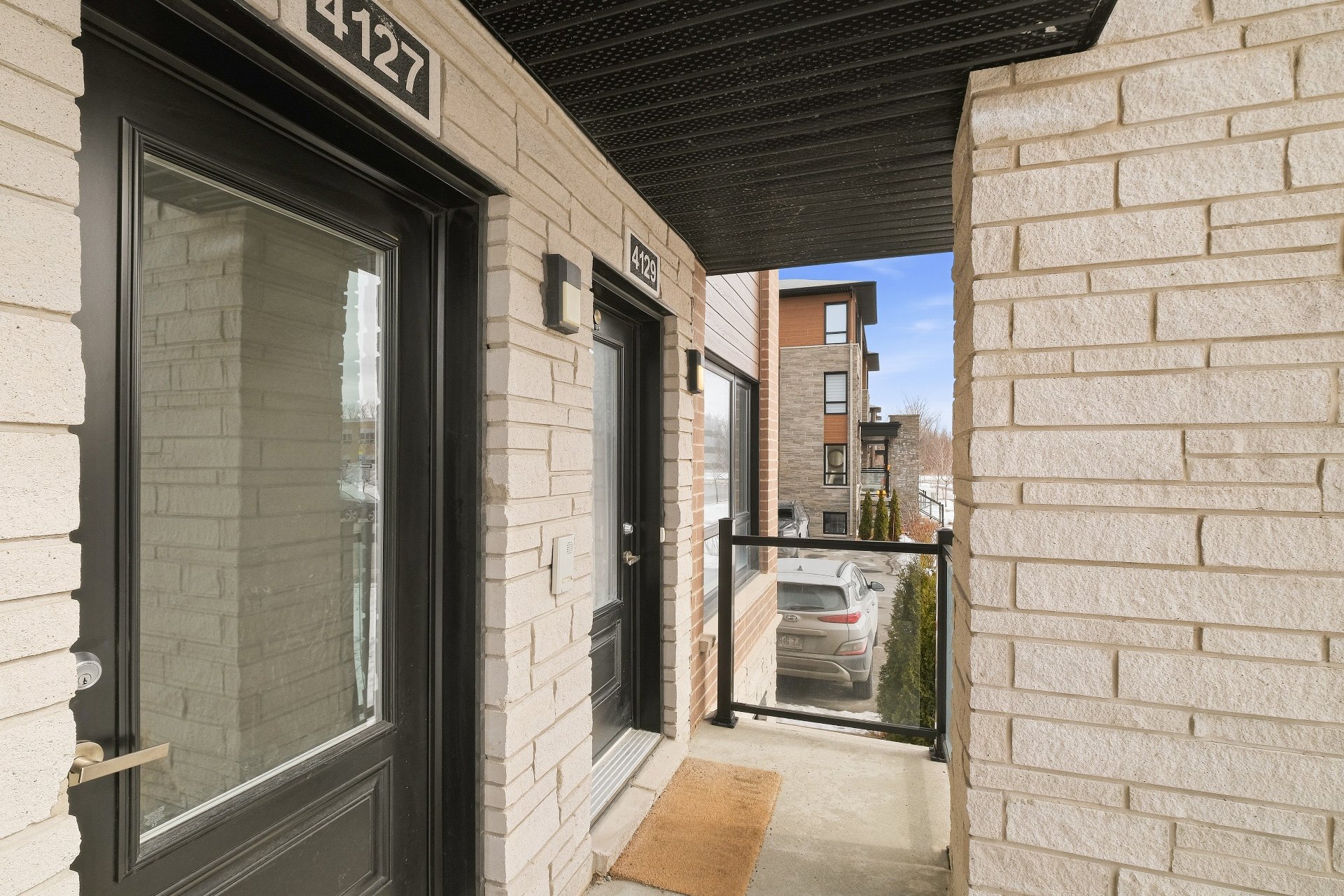 Photo - Entrée extérieure