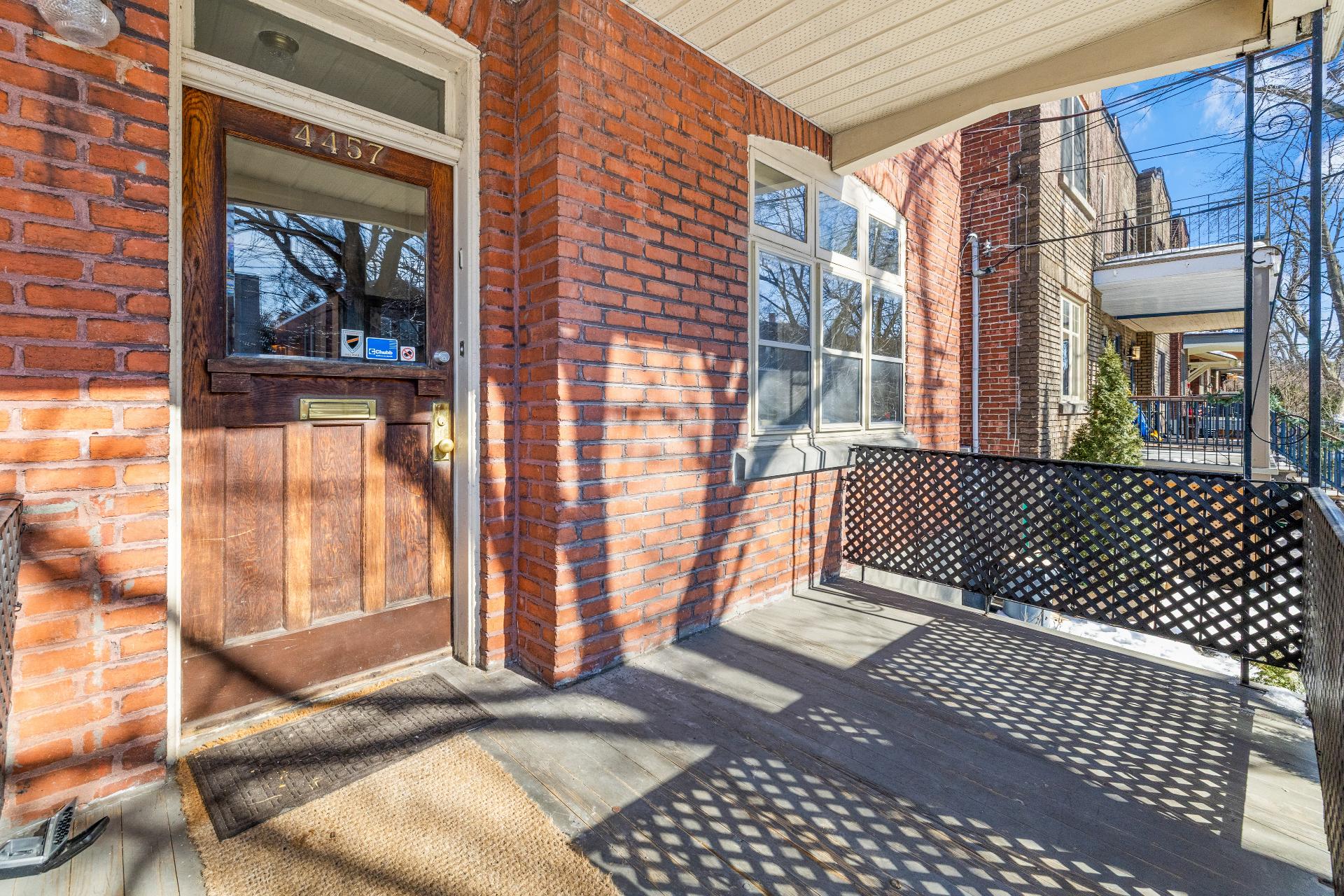 Photo - Entrée extérieure