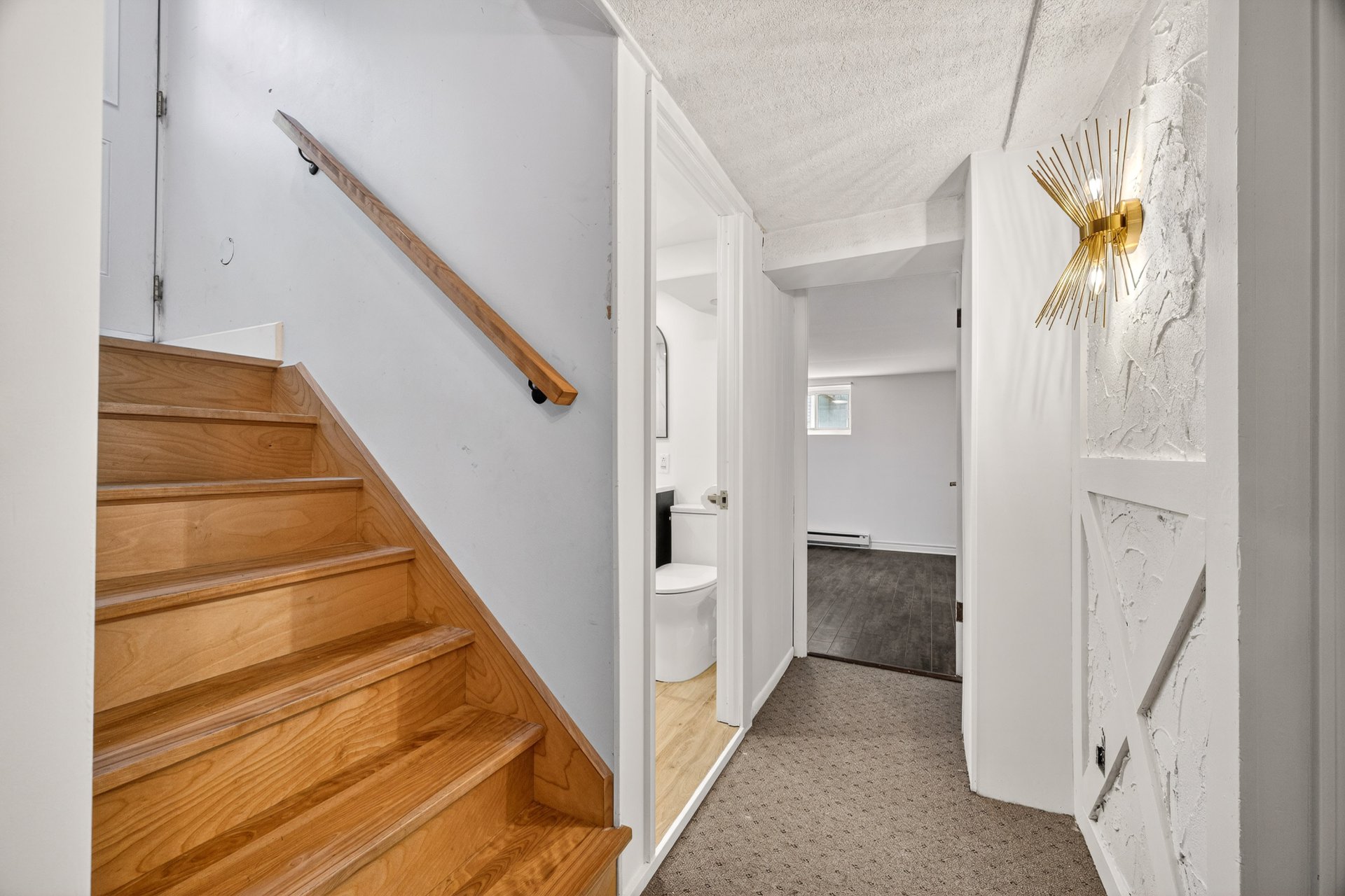 Photo - PASAGEWAY