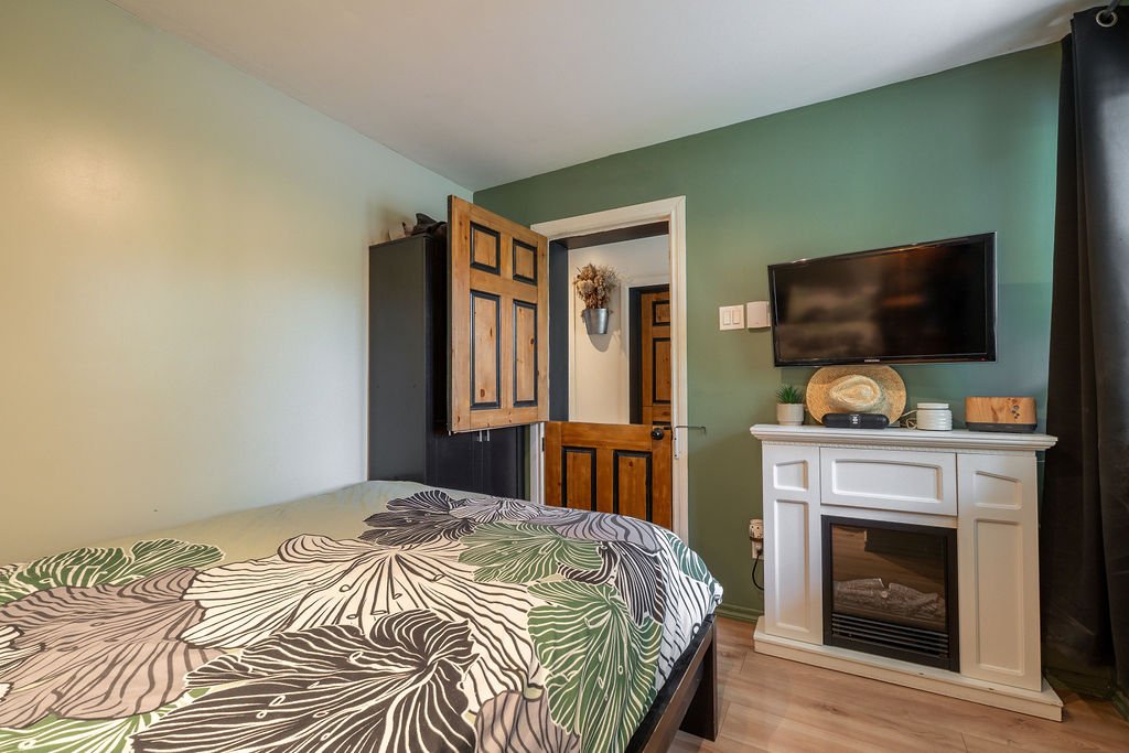Photo - Primary bedroom