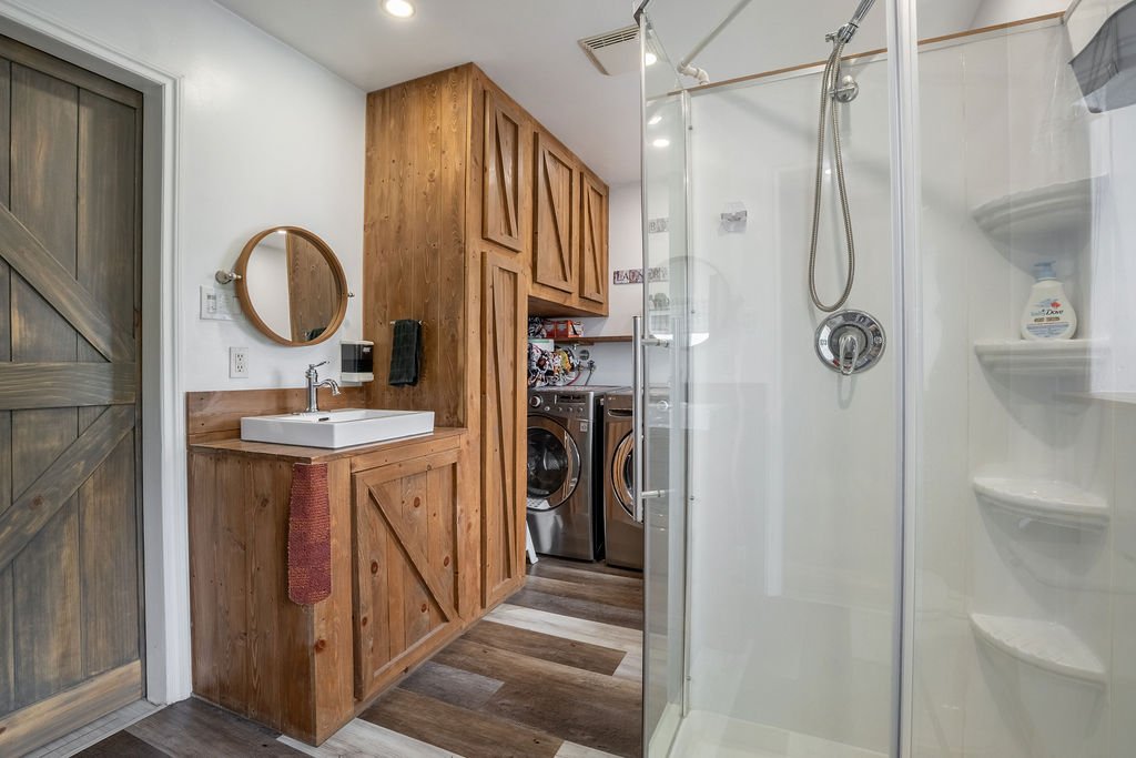 Photo - Bathroom