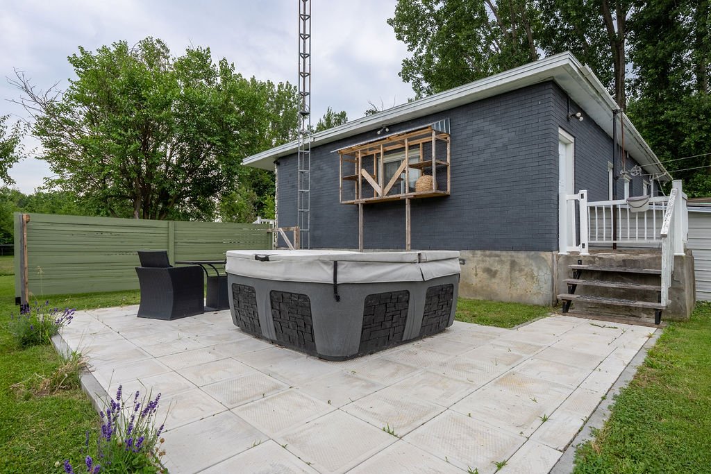 Photo - Backyard