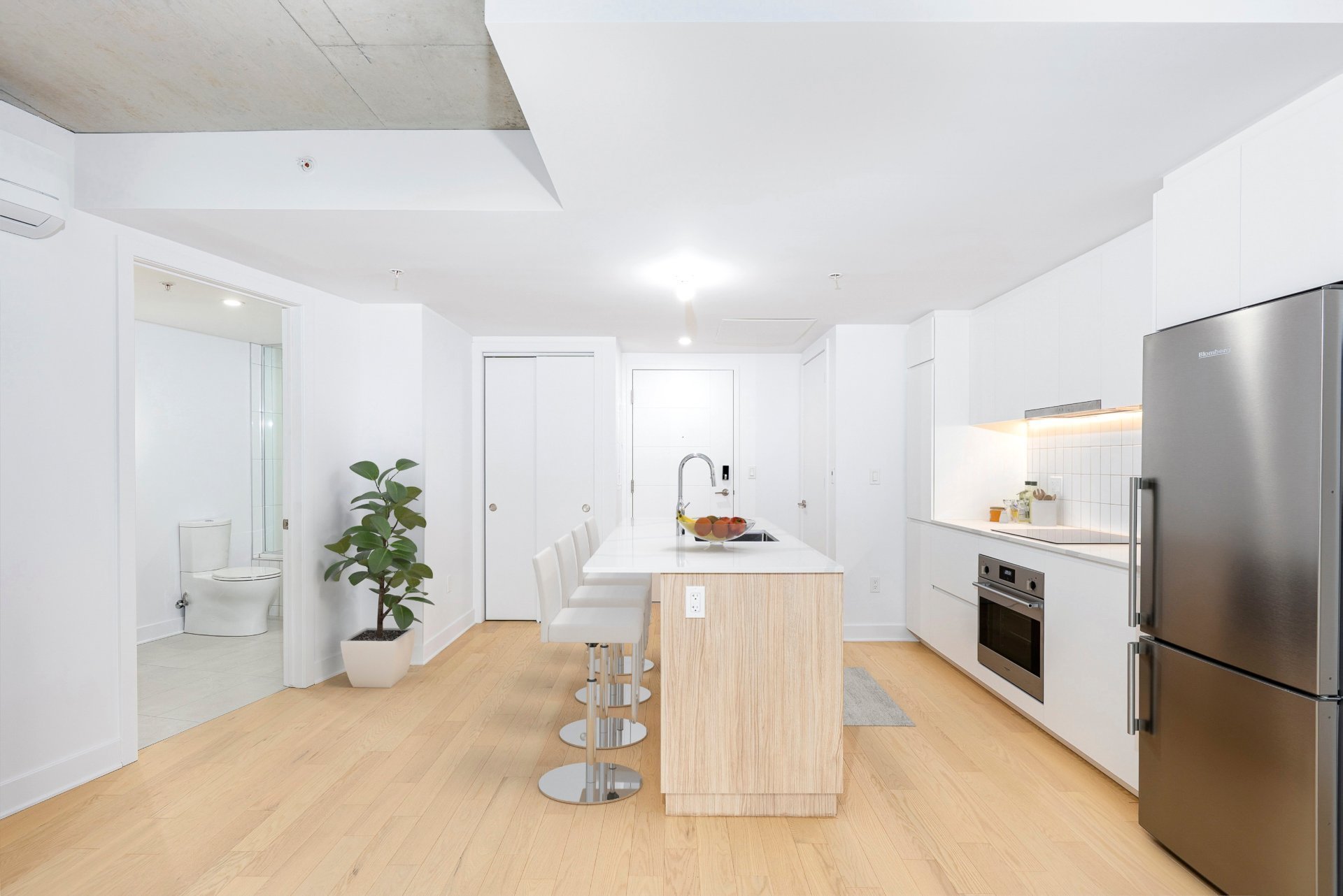 Photo - Kitchen