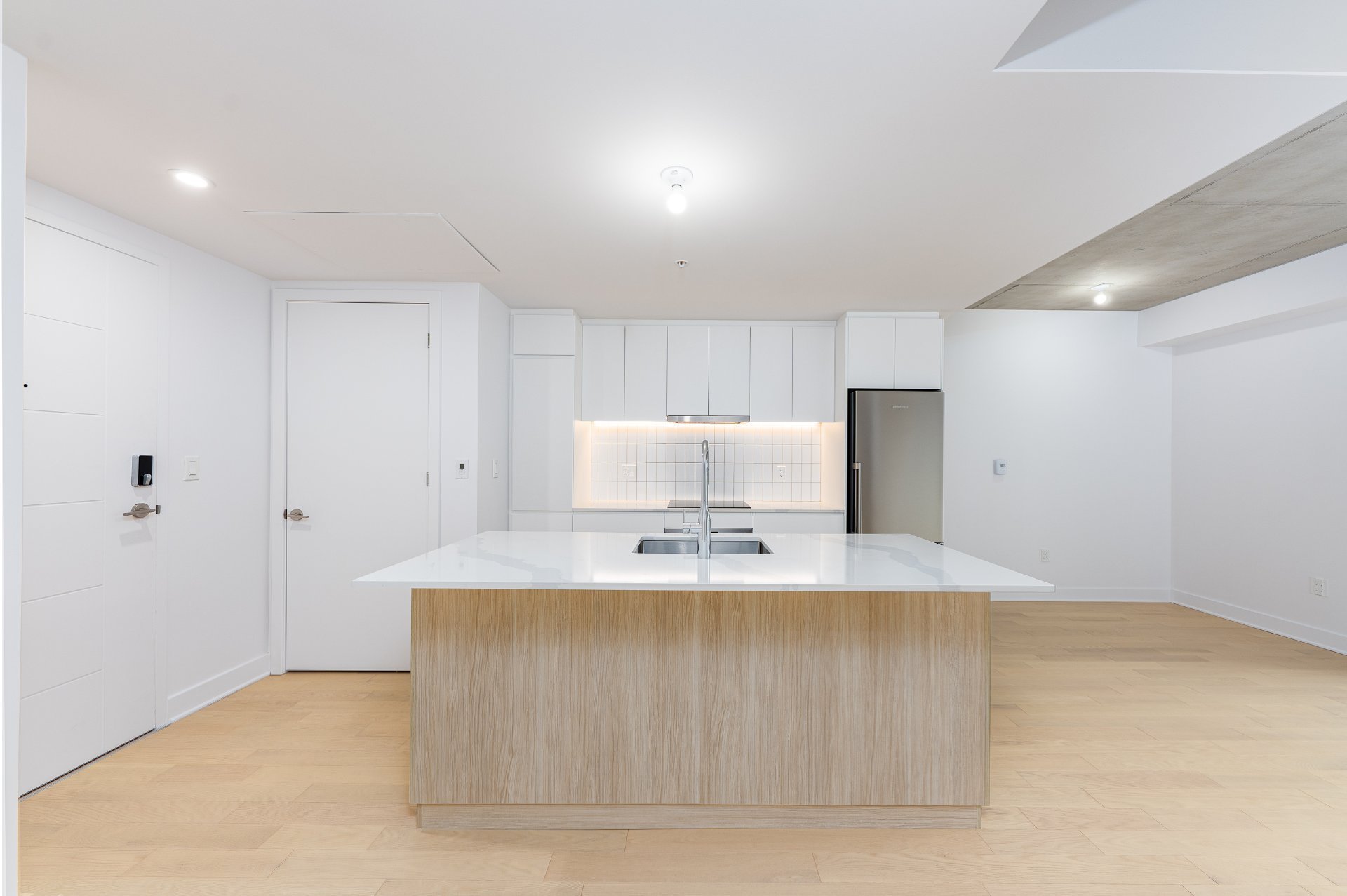 Photo - Kitchen