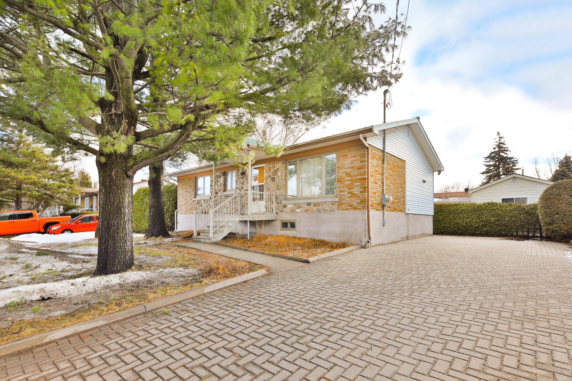 Photo - Stationnement