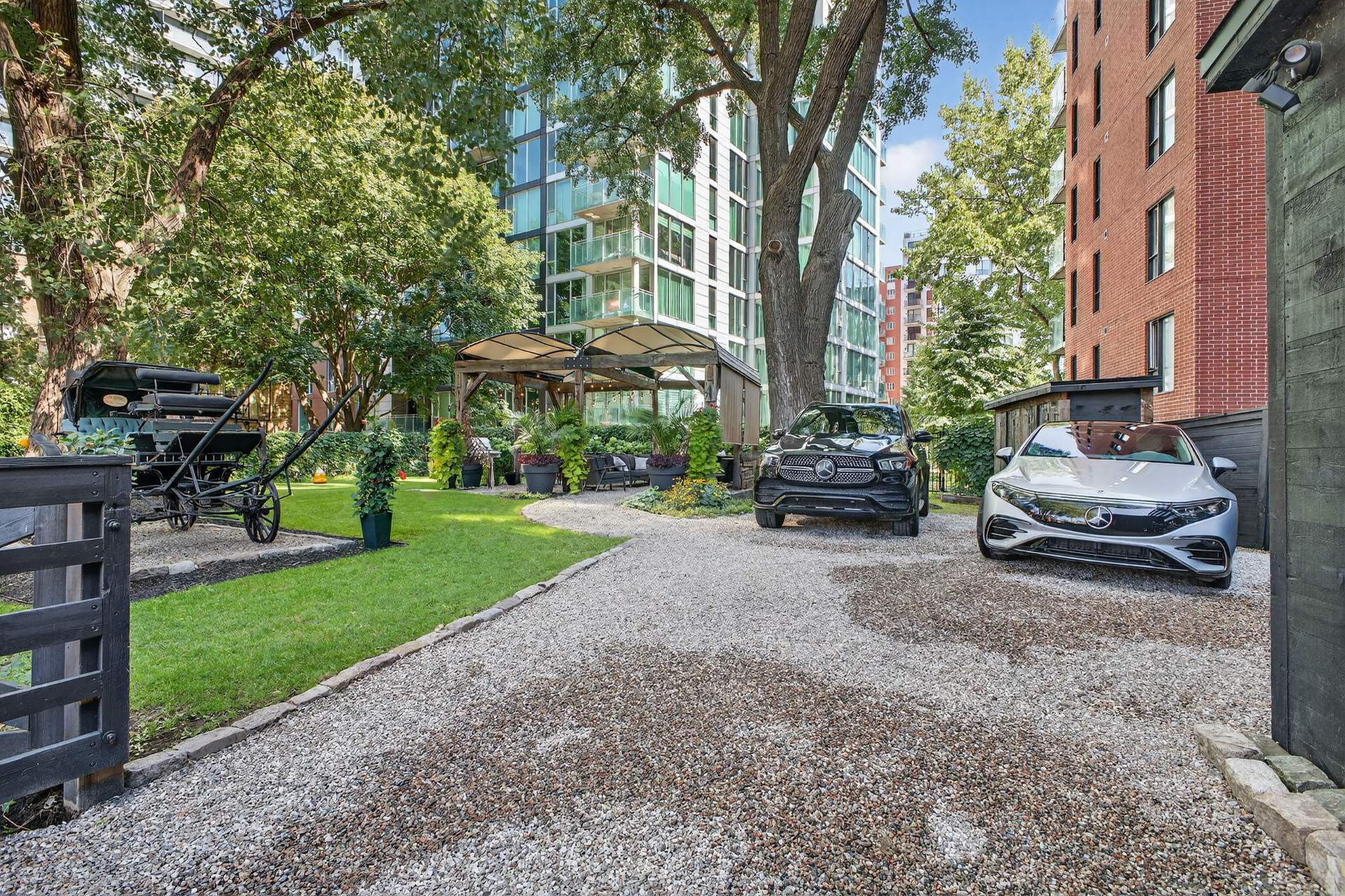 Photo - Stationnement