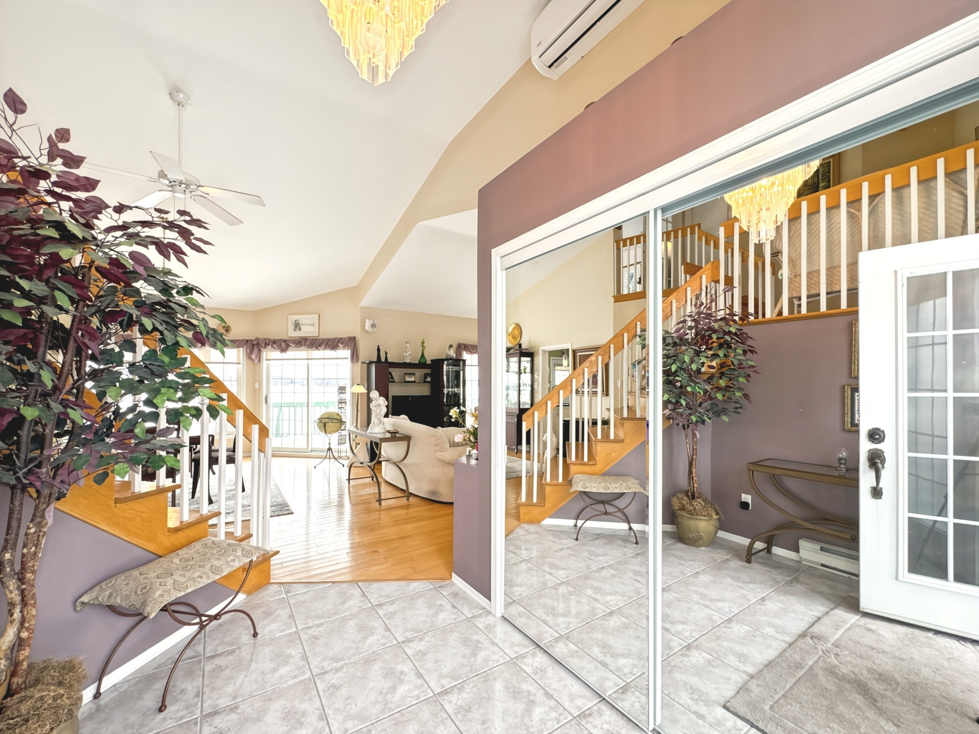 Photo - Hallway