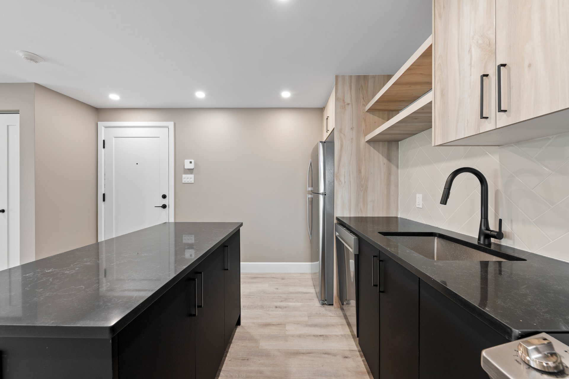Photo - Kitchen