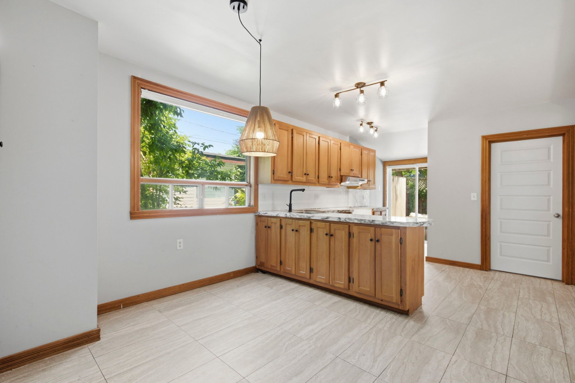 Photo - Dining room