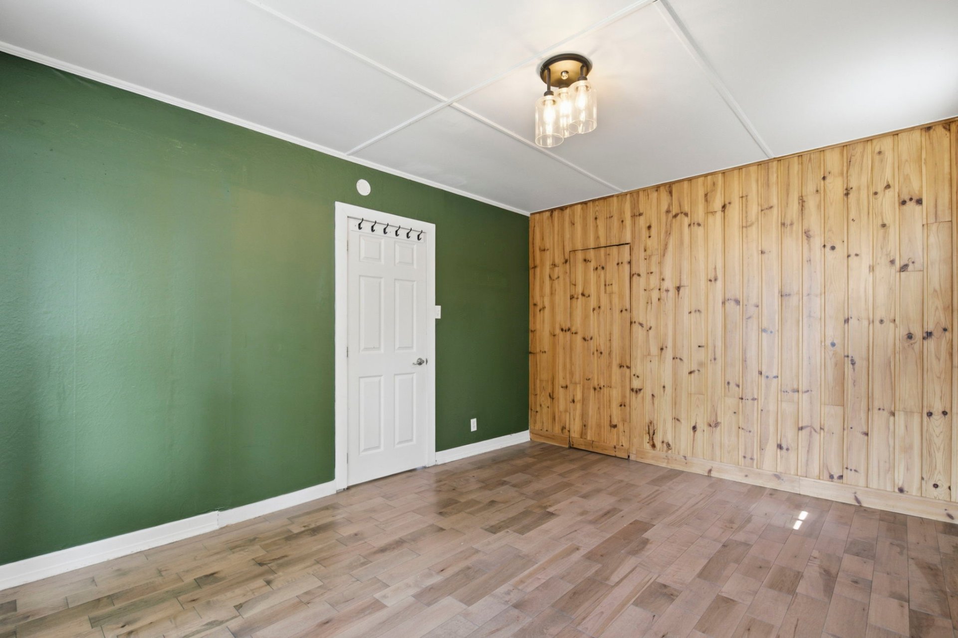 Photo - Primary bedroom