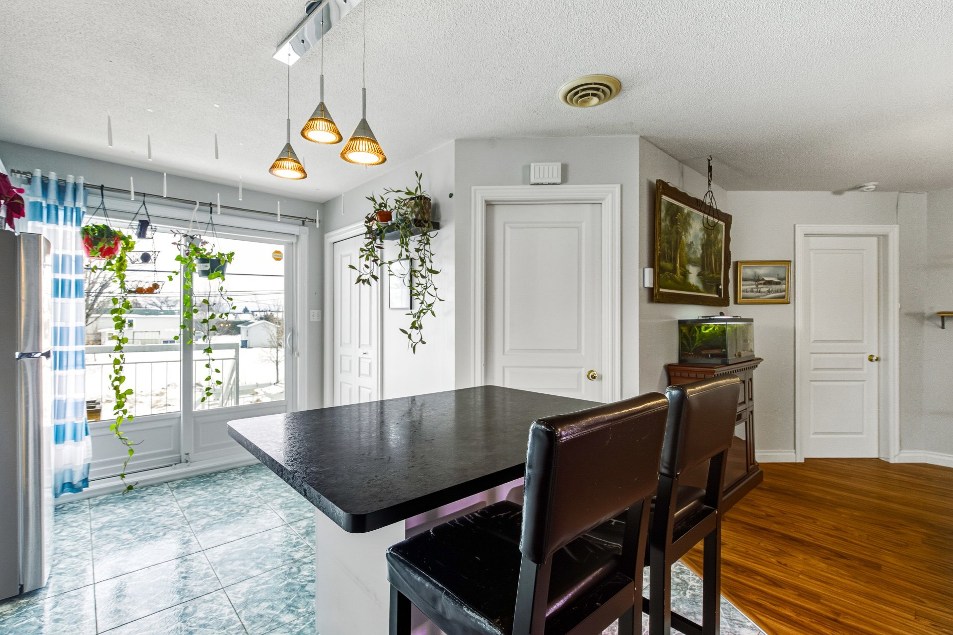 Photo - Kitchen