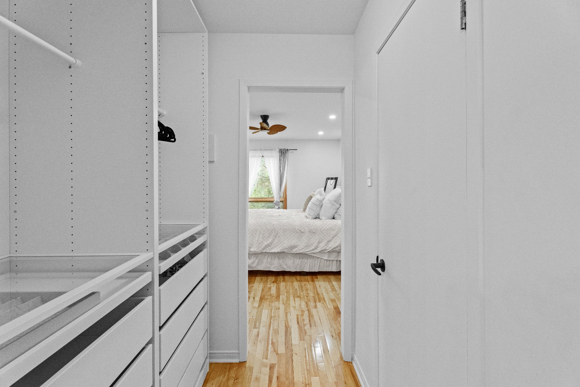 Photo - Penderie (Walk-in)