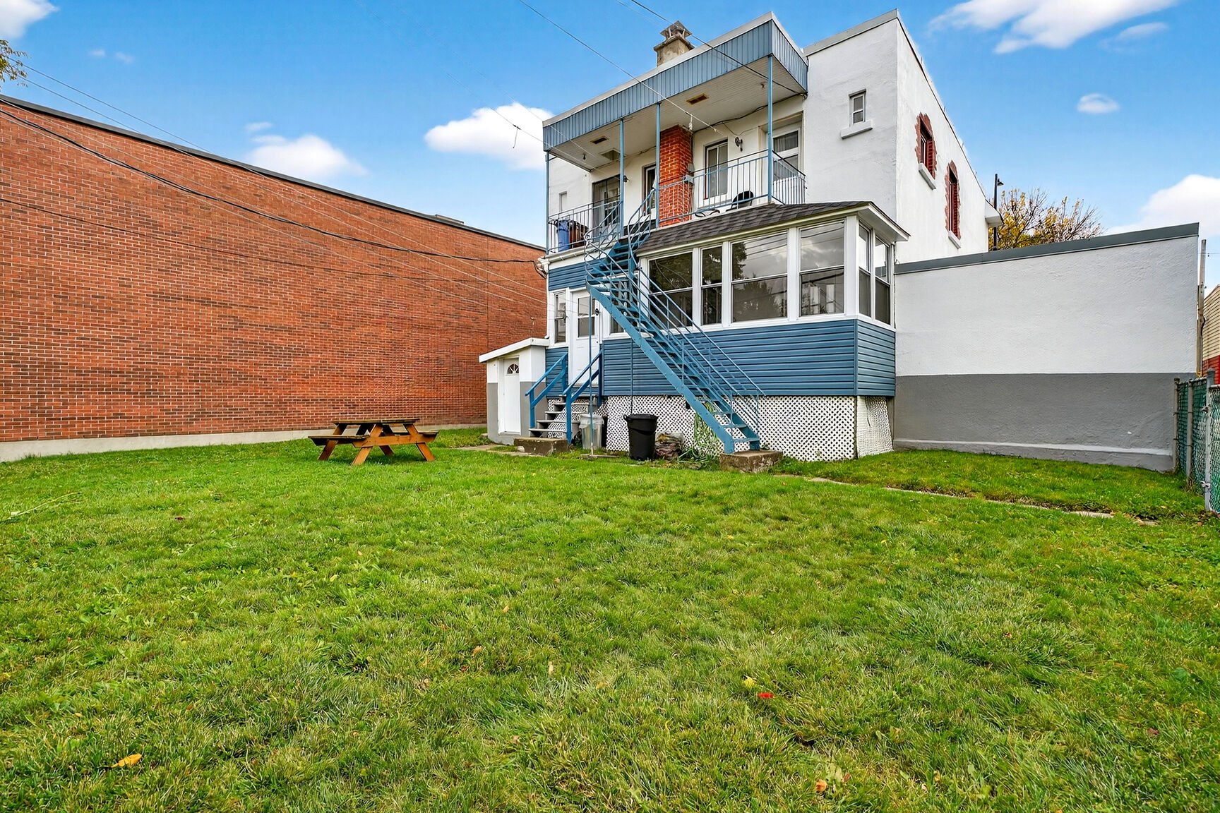 Photo - Face arrière