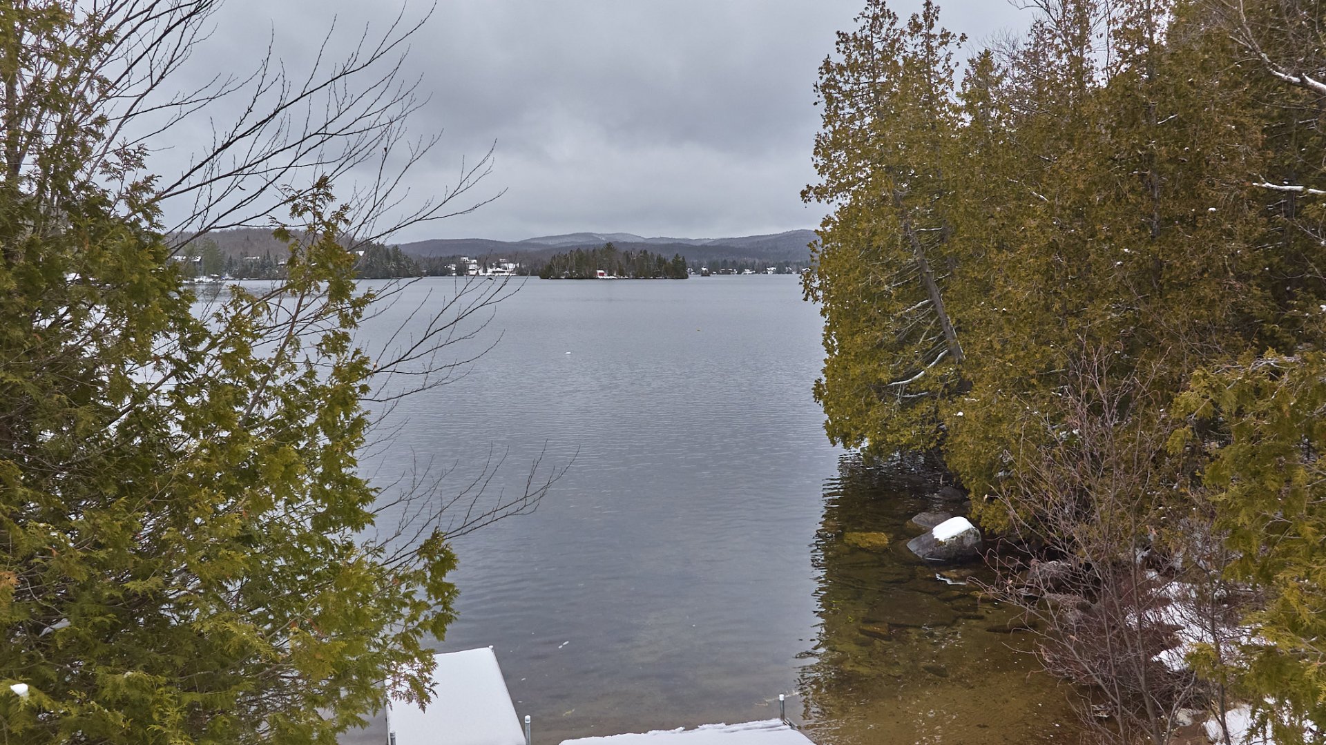 Photo - Vue sur l'eau