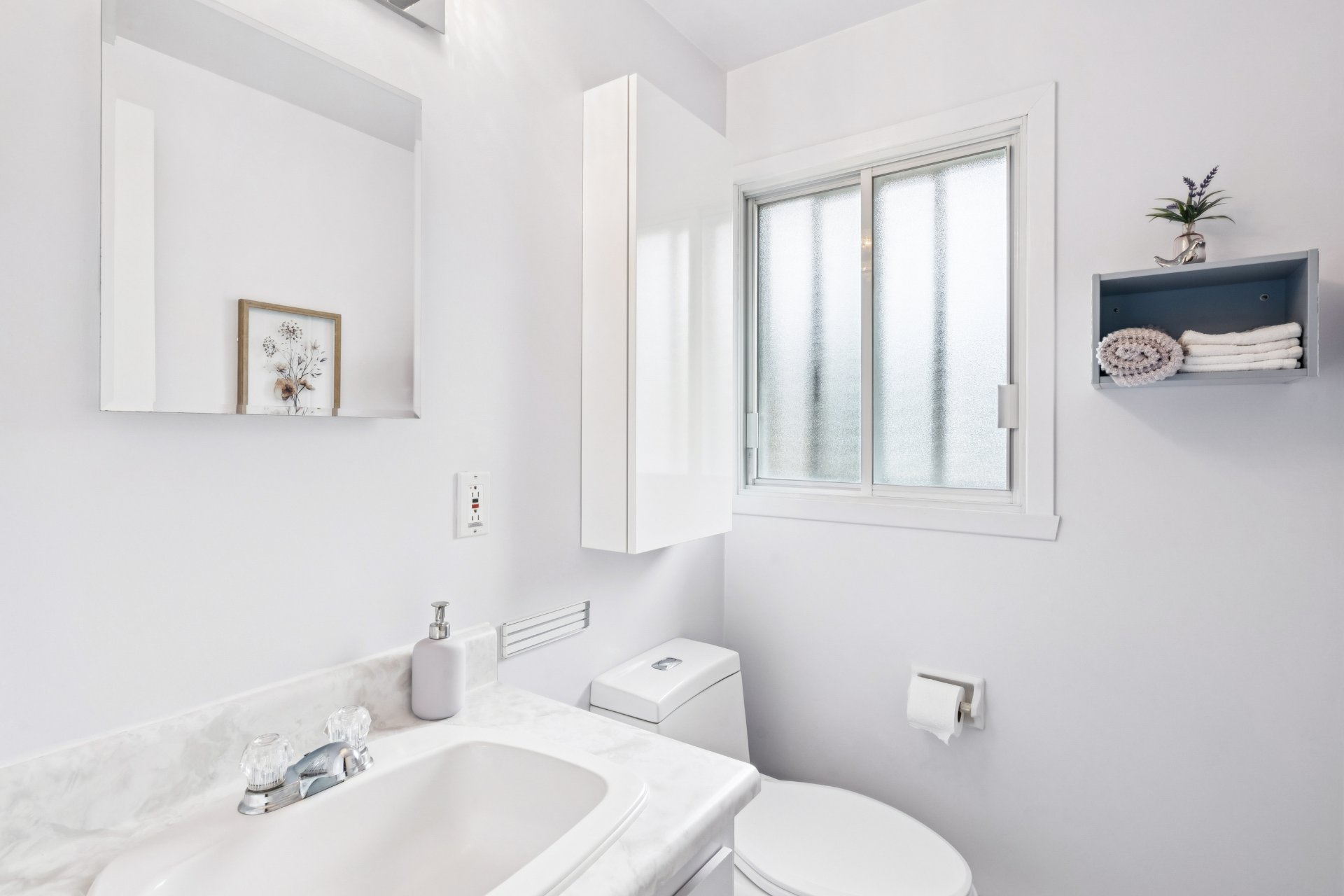 Photo - Washroom