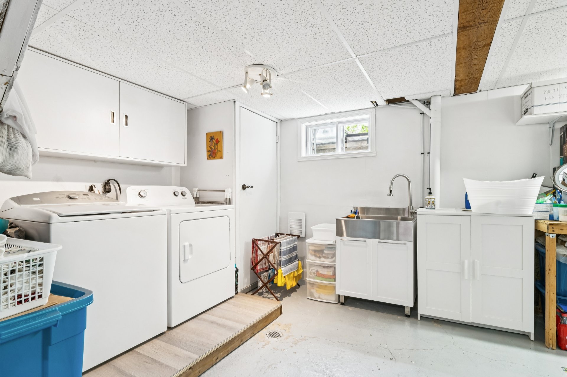 Photo - Laundry room