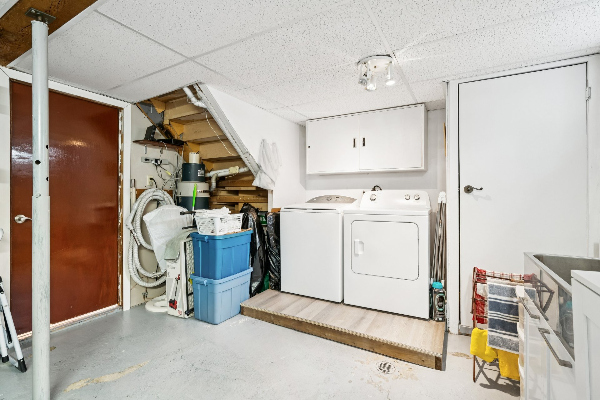 Photo - Laundry room