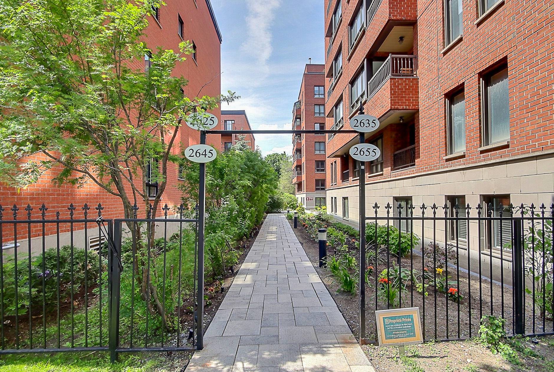 Photo - Entrée extérieure