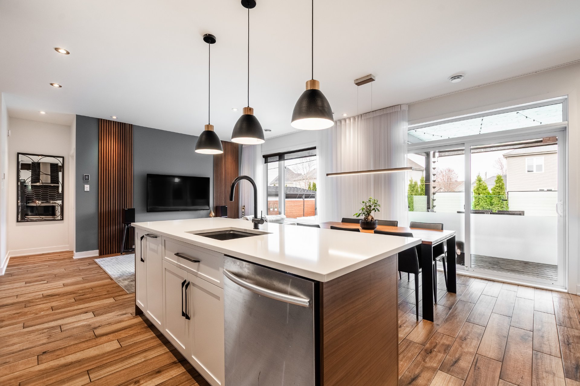 Photo - Kitchen