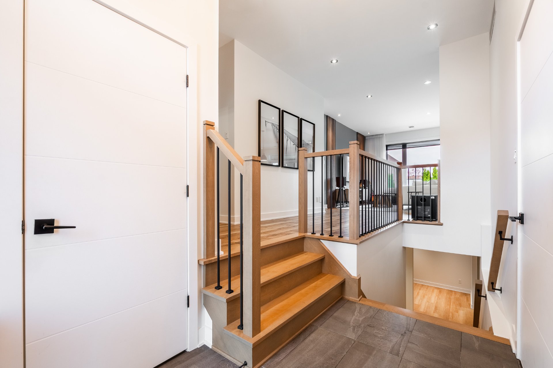 Photo - Hallway