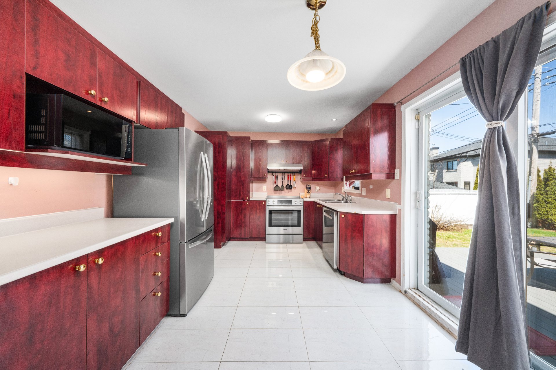 Photo - Kitchen