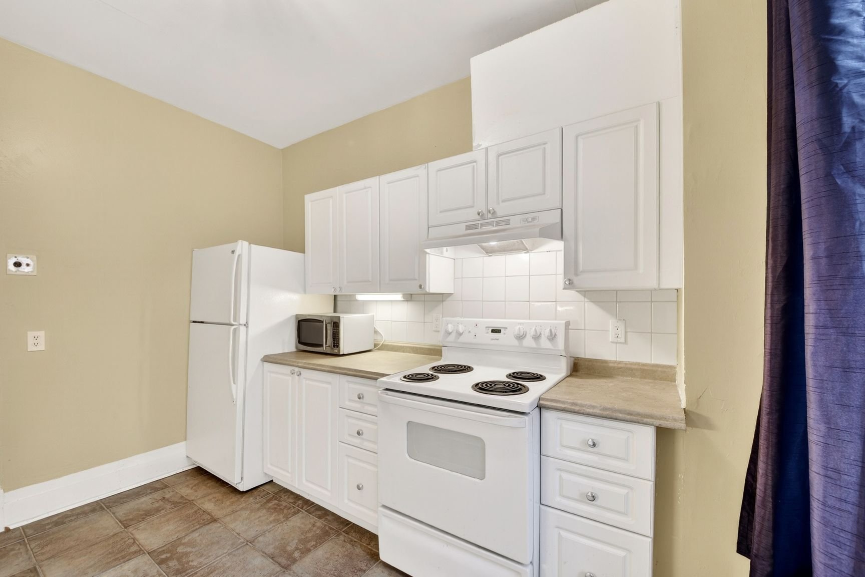 Photo - Kitchen