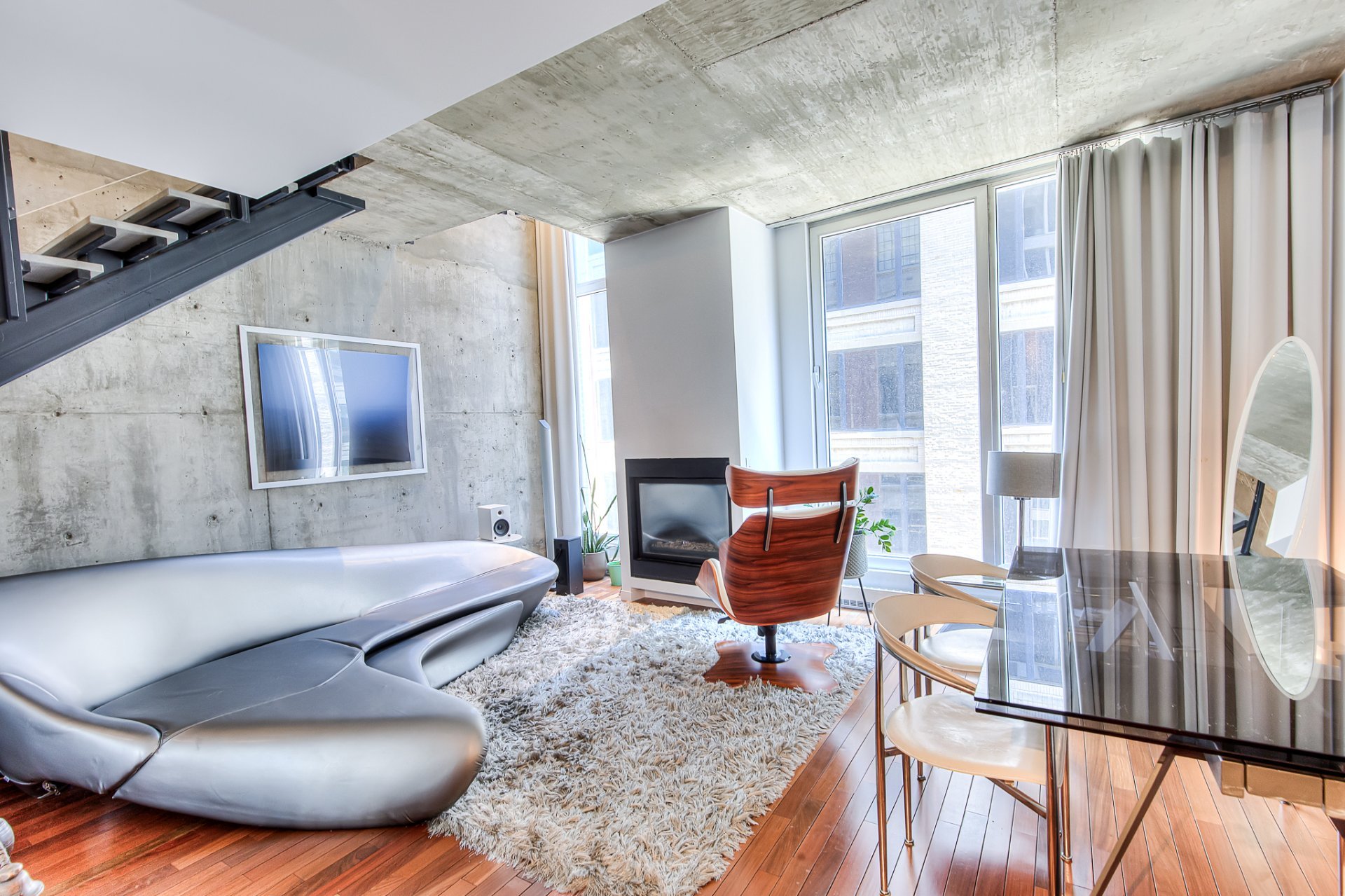 Photo - Overall View