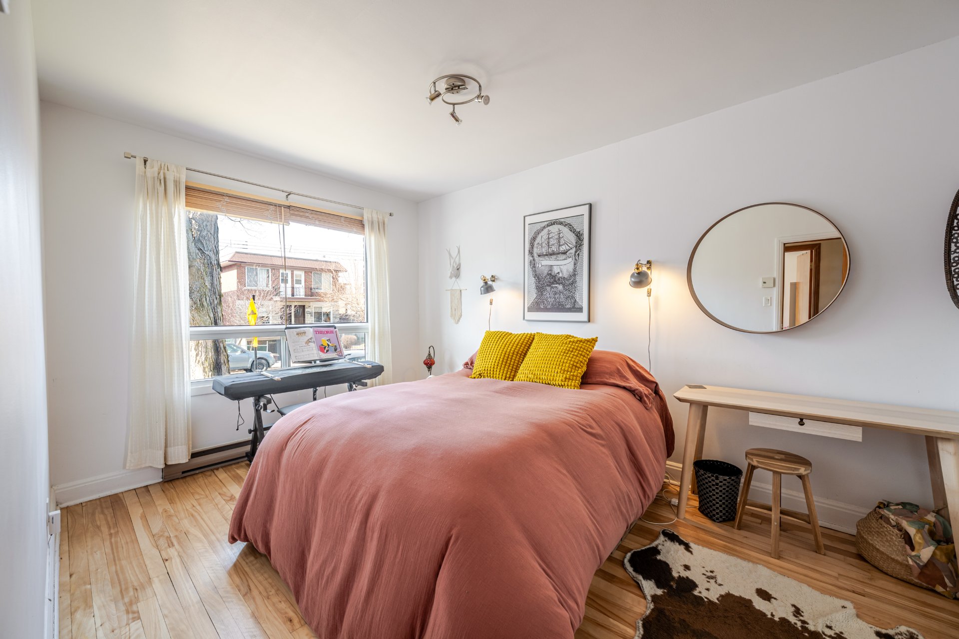 Photo - Primary bedroom