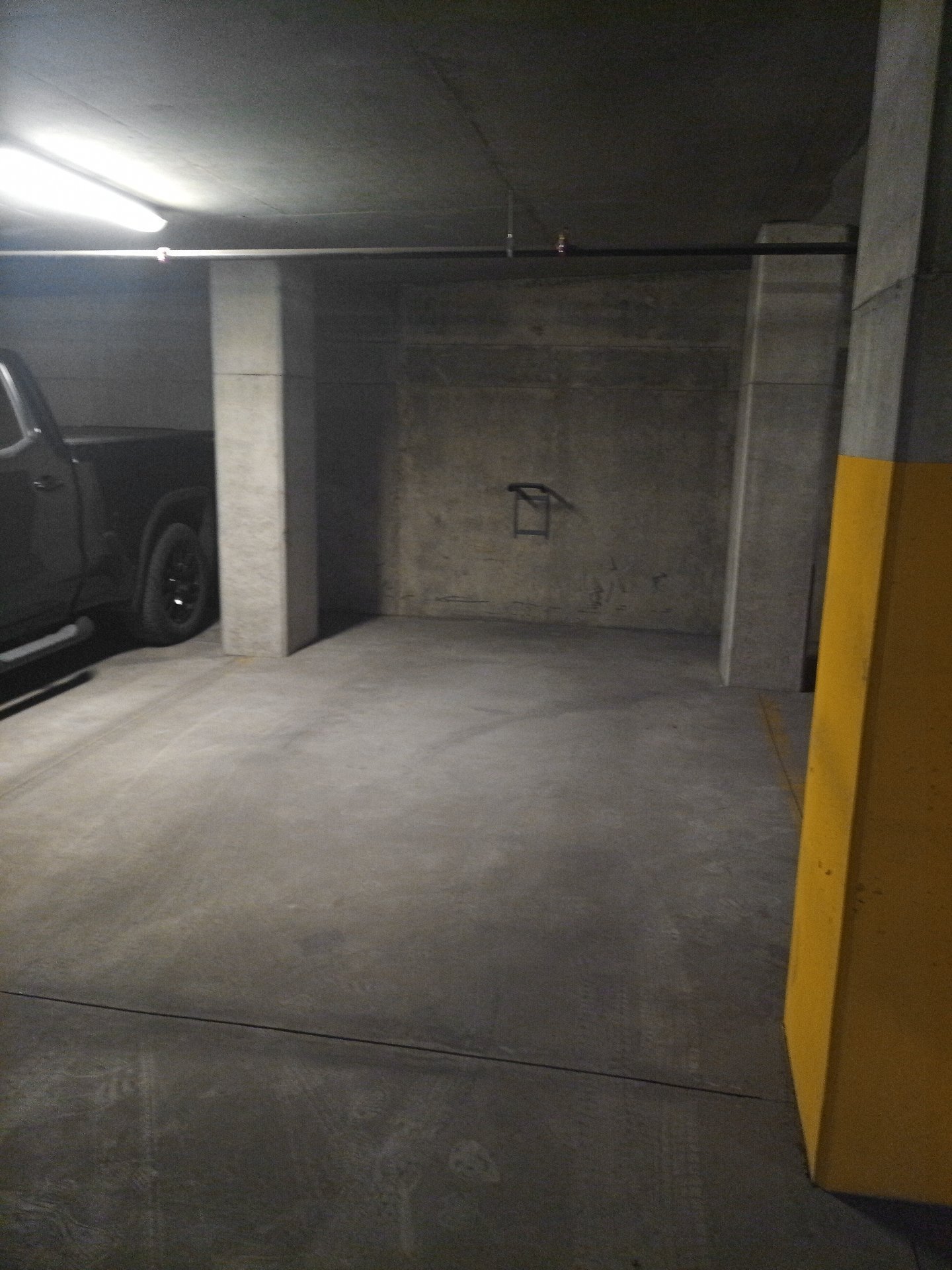 Photo - Garage