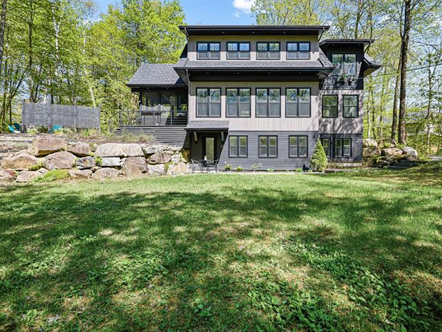 house for sale Sainte-Anne-des-Lacs