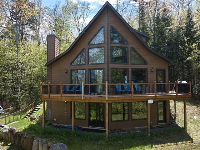 house for sale Saint-Donat